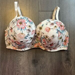 Victoria's Secret Cream Floral Bra